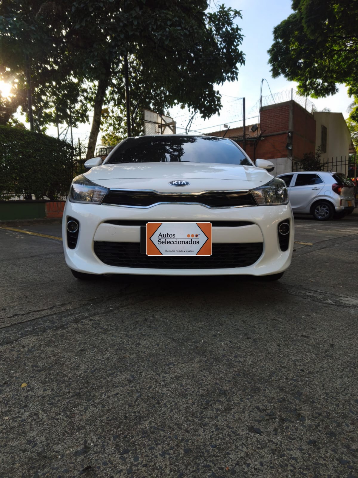KIA RIO VIBRANT MT 1400CC 4P 2021
