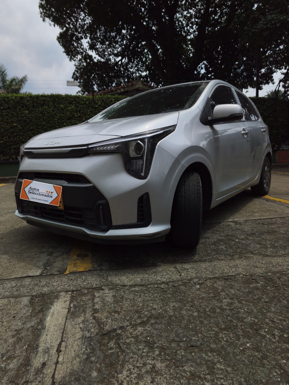 KIA PICANTO ZENITH MT 1250CC 6AB ABS AA R14 2025
