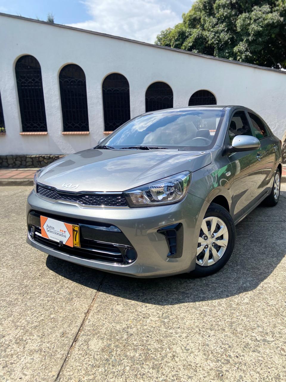 KIA SOLUTO EMOTION MT 1400CC 4P 2AB ABS 2026