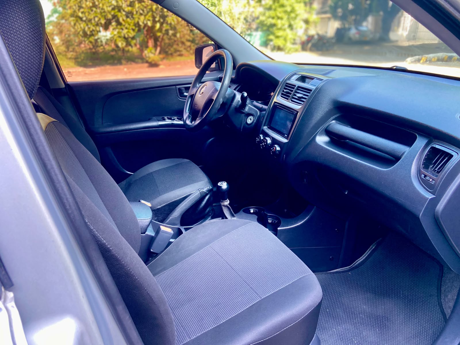 KIA SPORTAGE FQ 2.0L MT 2000CC AB 2010