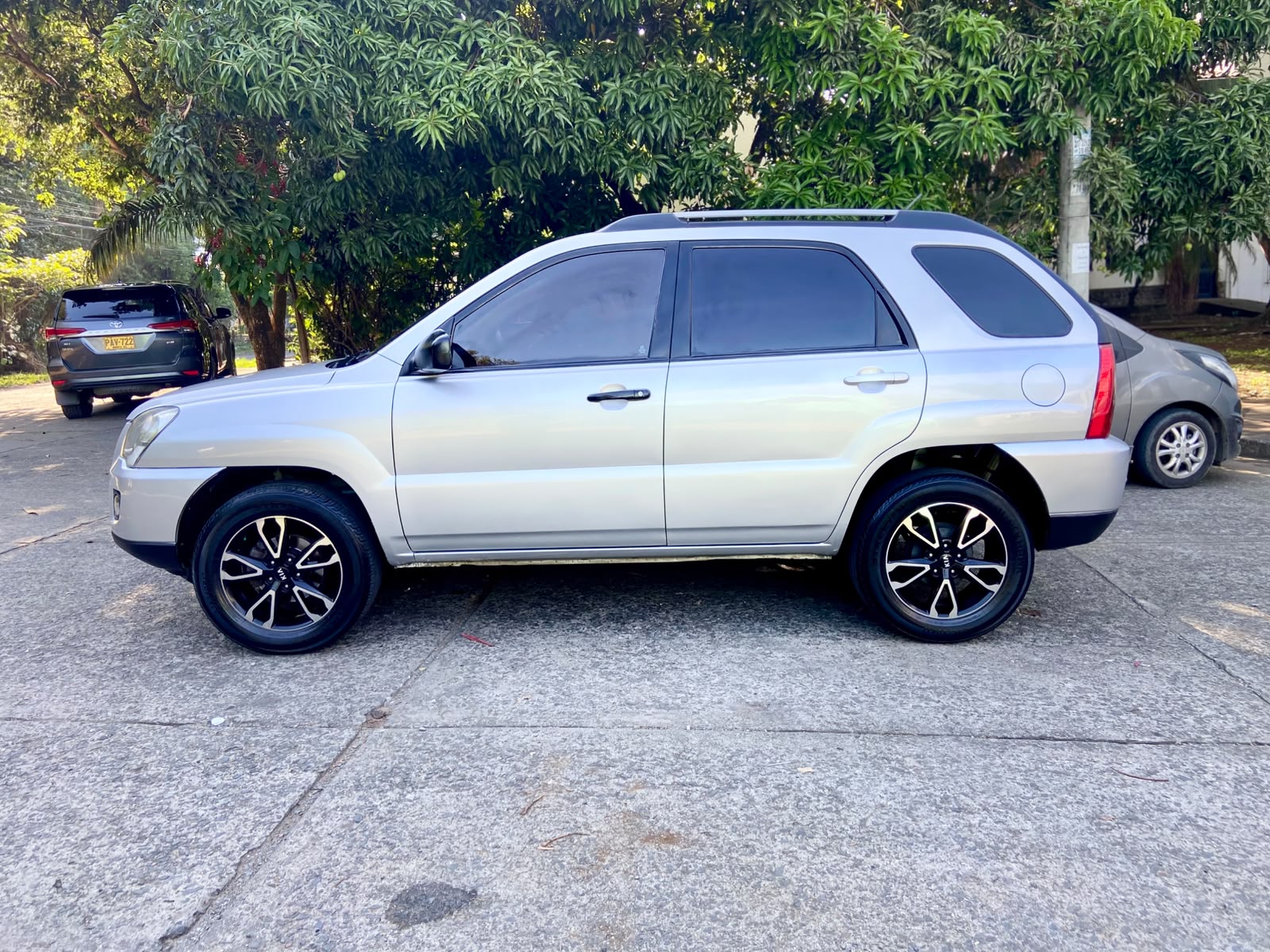 KIA SPORTAGE FQ 2.0L MT 2000CC AB 2010