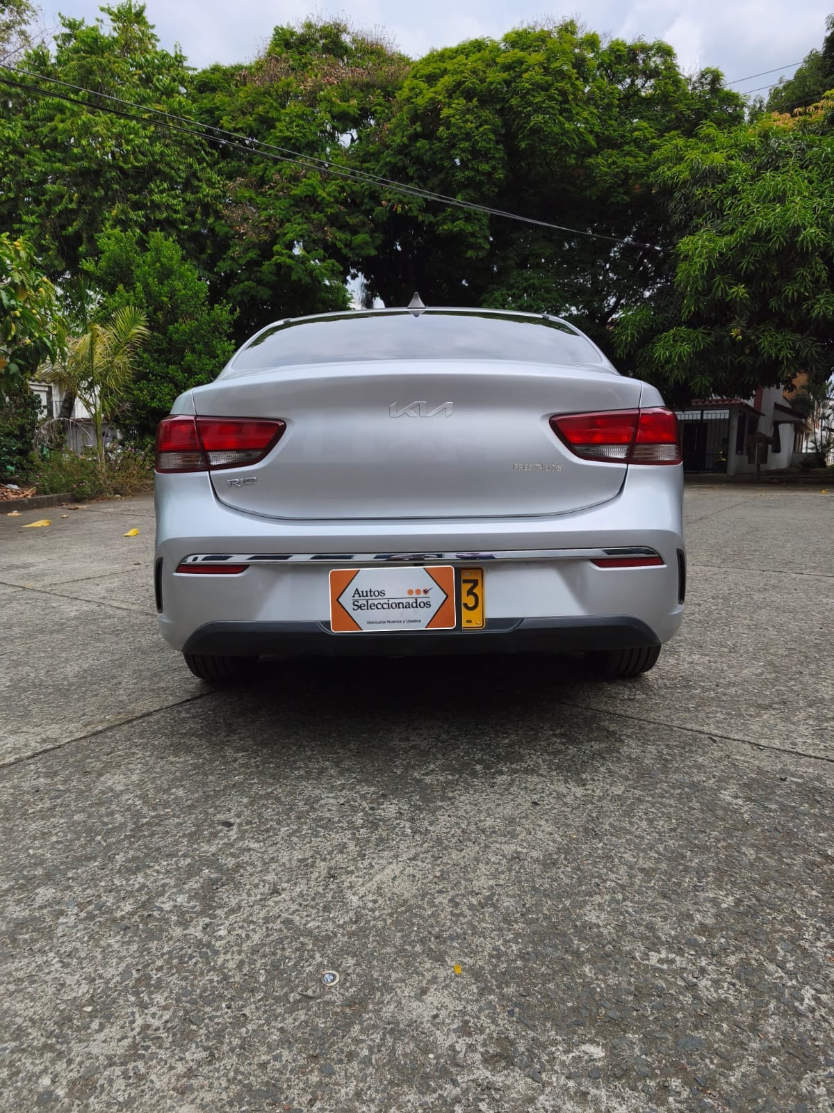 KIA RIO VIBRANT TP 1400CC 4P R17 2023
