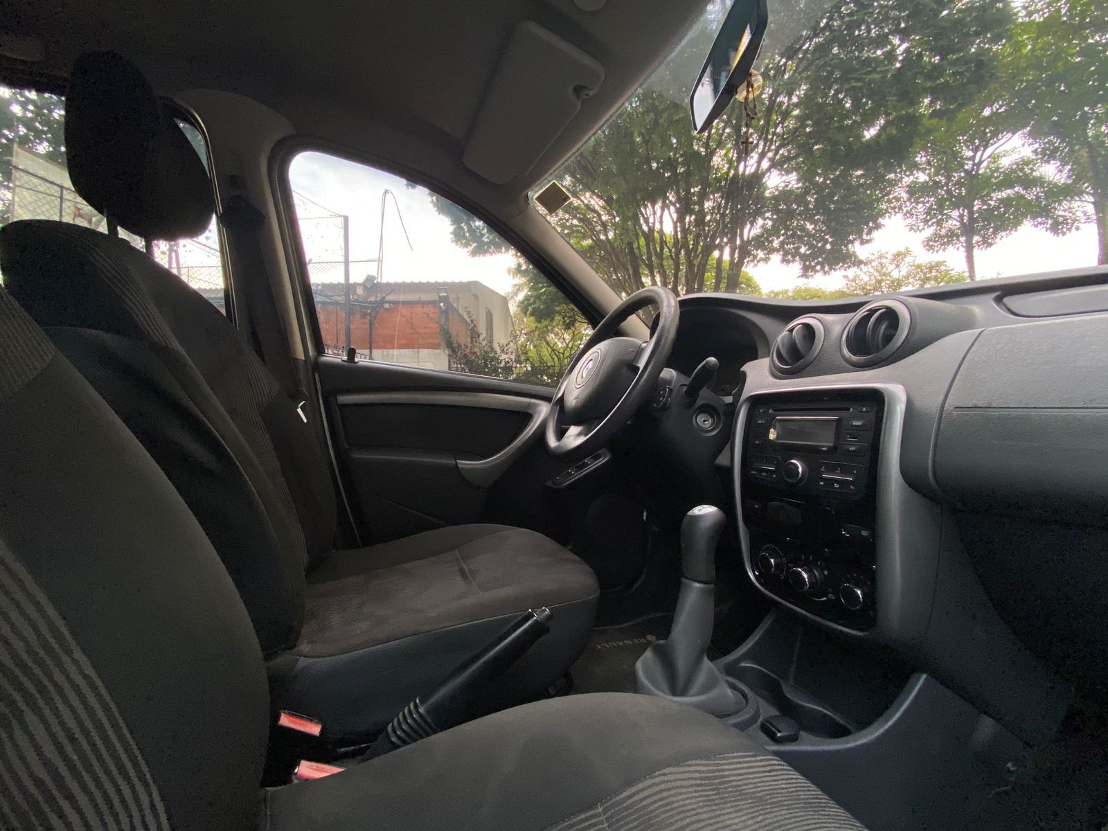 RENAULT LOGAN F.II EXPRESSION MT 1600CC AA 2013