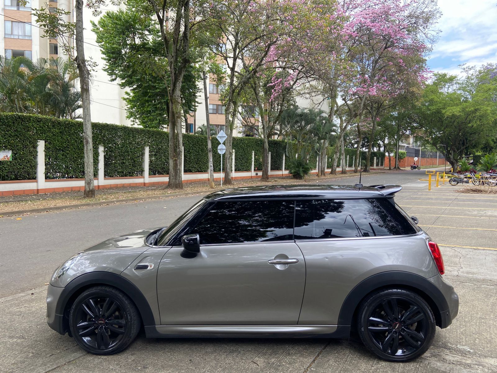 MINI COOPER JCW 2020