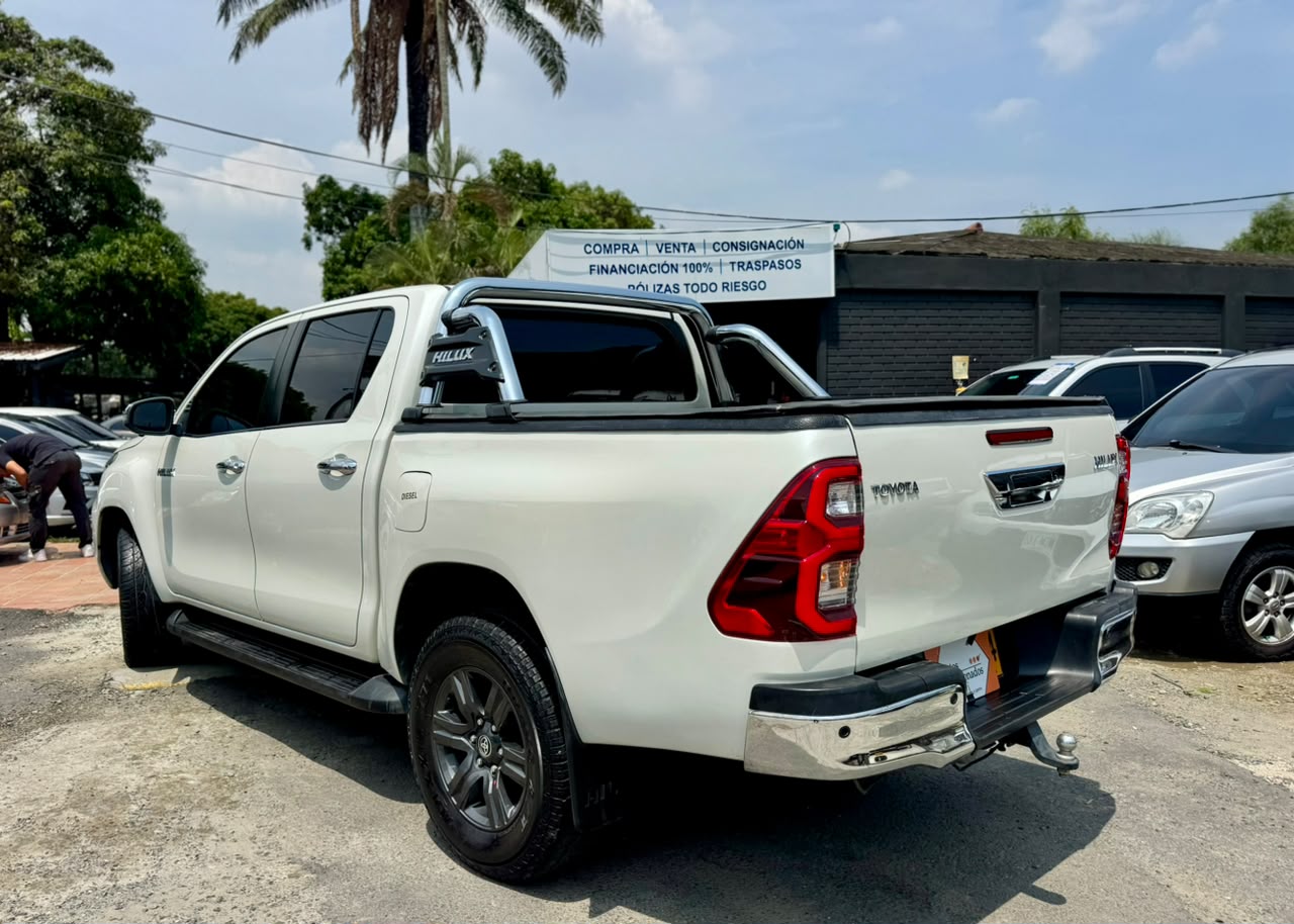 TOYOTA HILUX 2.4L AT 2400CC TD 7AB 4X4 2022