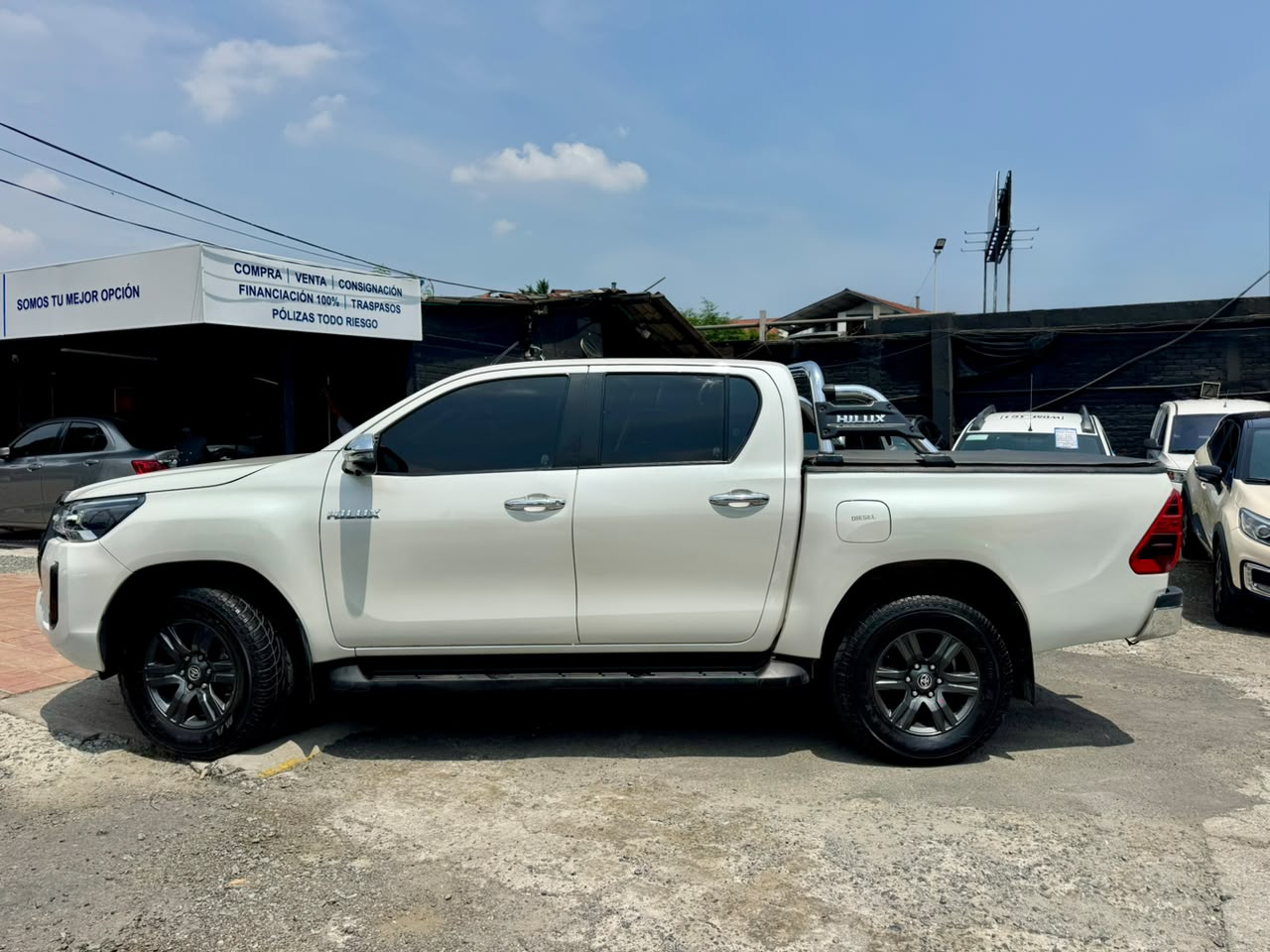 TOYOTA HILUX 2.4L AT 2400CC TD 7AB 4X4 2022