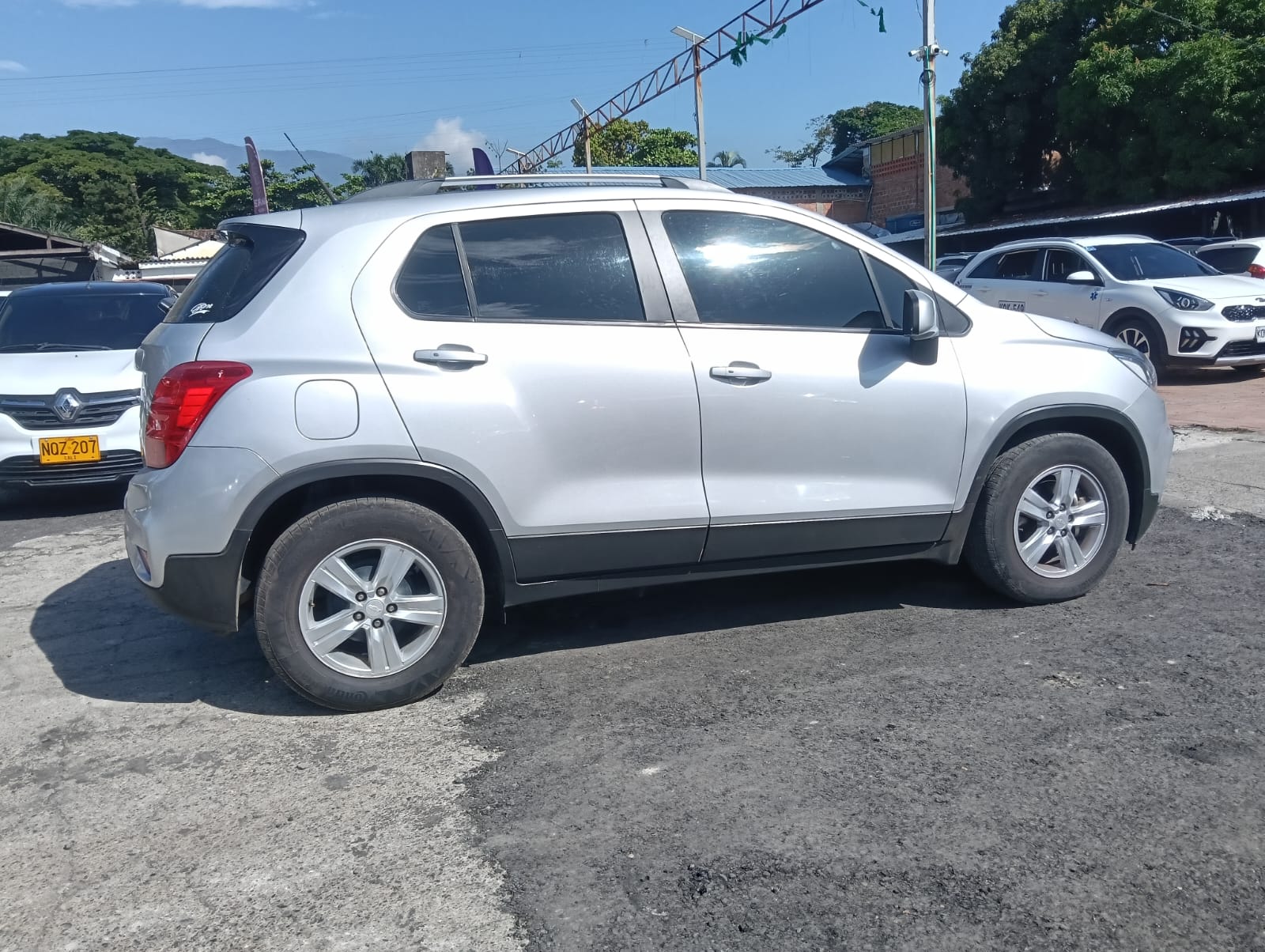 CHEVROLET TRACKER LS MT 1800CC 2017