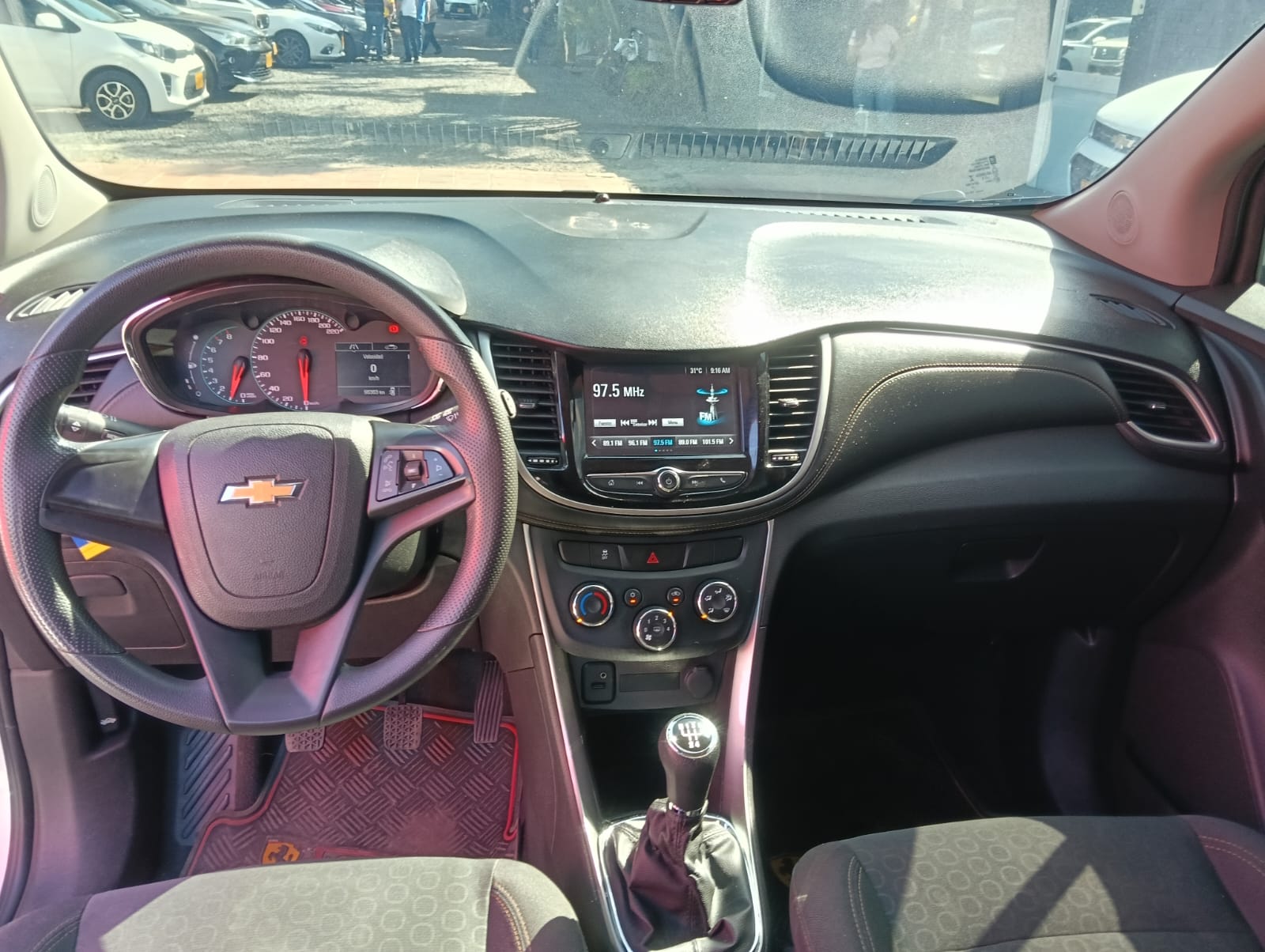 CHEVROLET TRACKER LS MT 1800CC 2017
