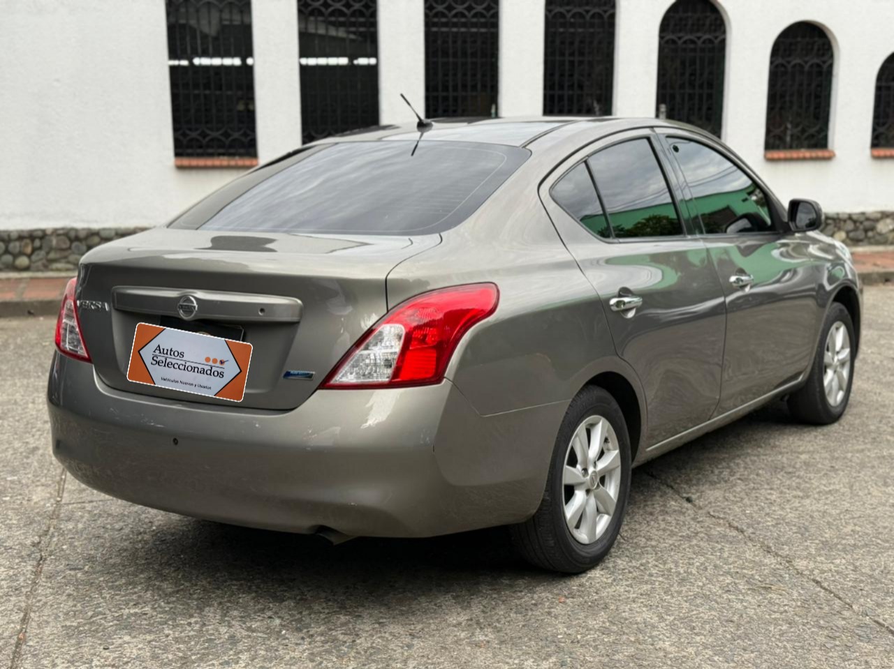 NISSAN VERSA ADVANCE AT 1600CC 2AB ABS 2014