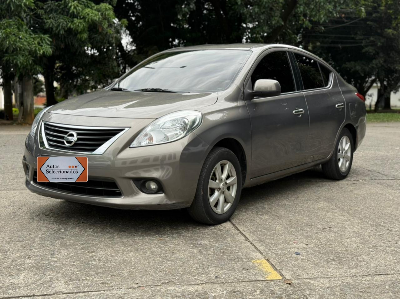 NISSAN VERSA ADVANCE AT 1600CC 2AB ABS 2014