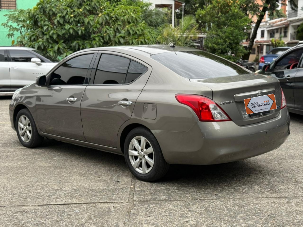 NISSAN VERSA ADVANCE AT 1600CC 2AB ABS 2014