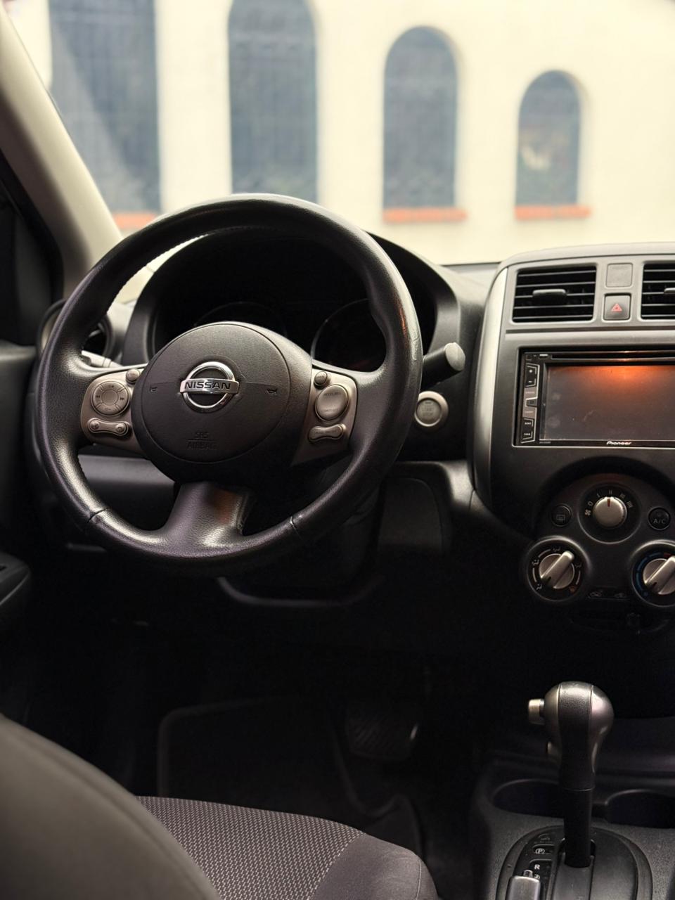 NISSAN VERSA ADVANCE AT 1600CC 2AB ABS 2014