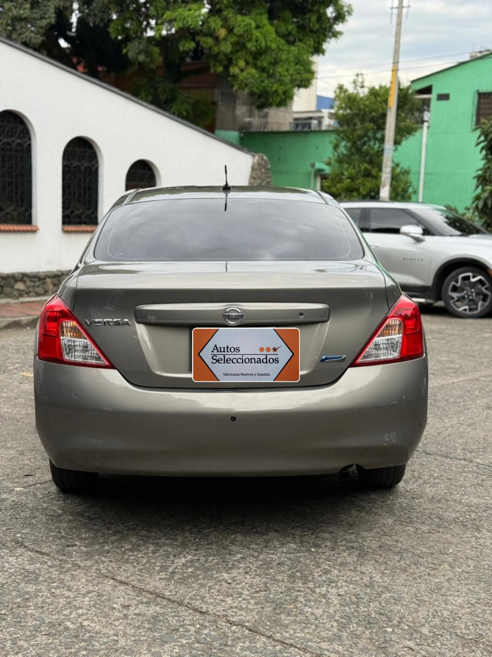 NISSAN VERSA ADVANCE AT 1600CC 2AB ABS 2014