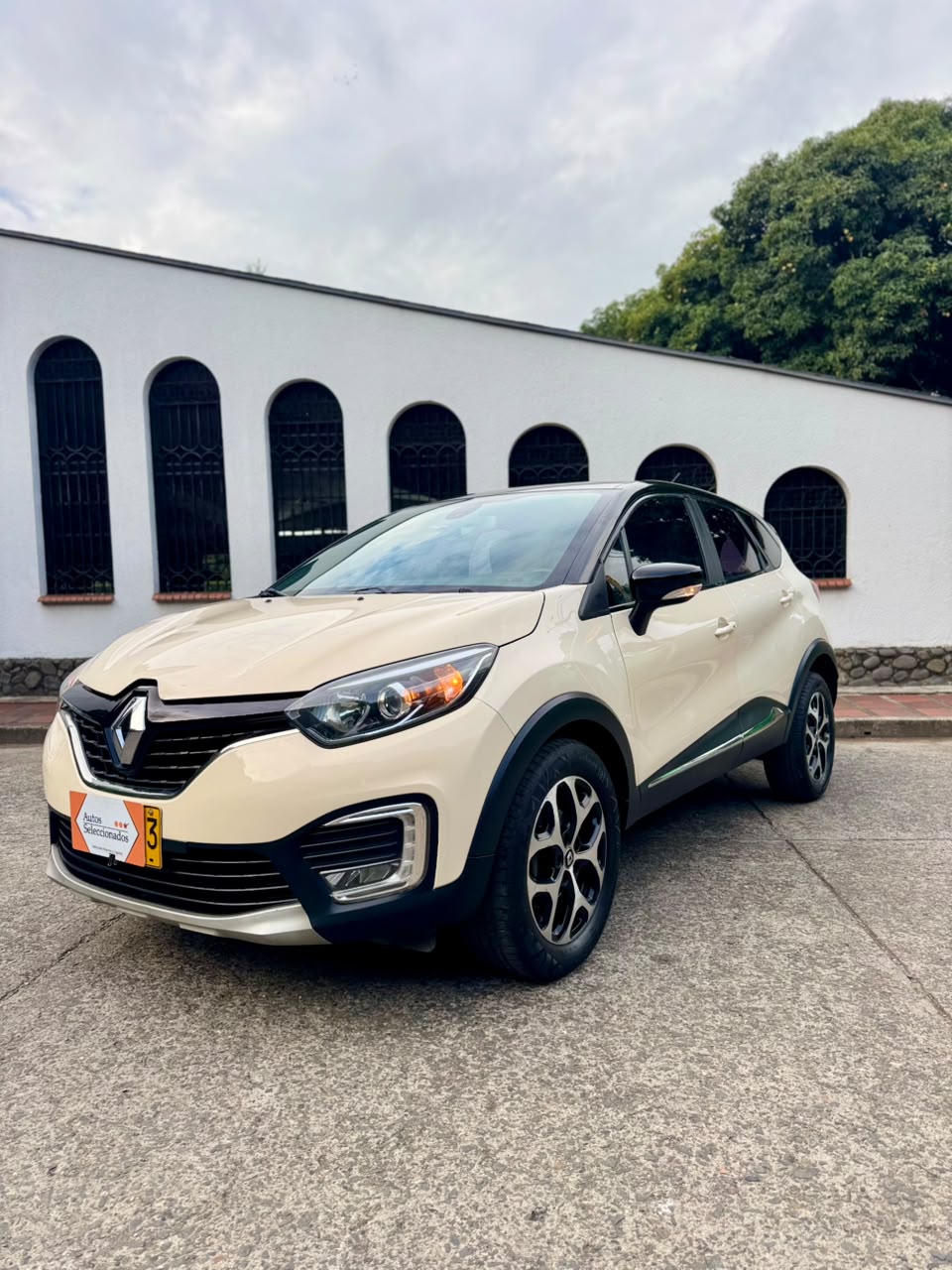 RENAULT CAPTUR INTENS TP 2000CC 2018