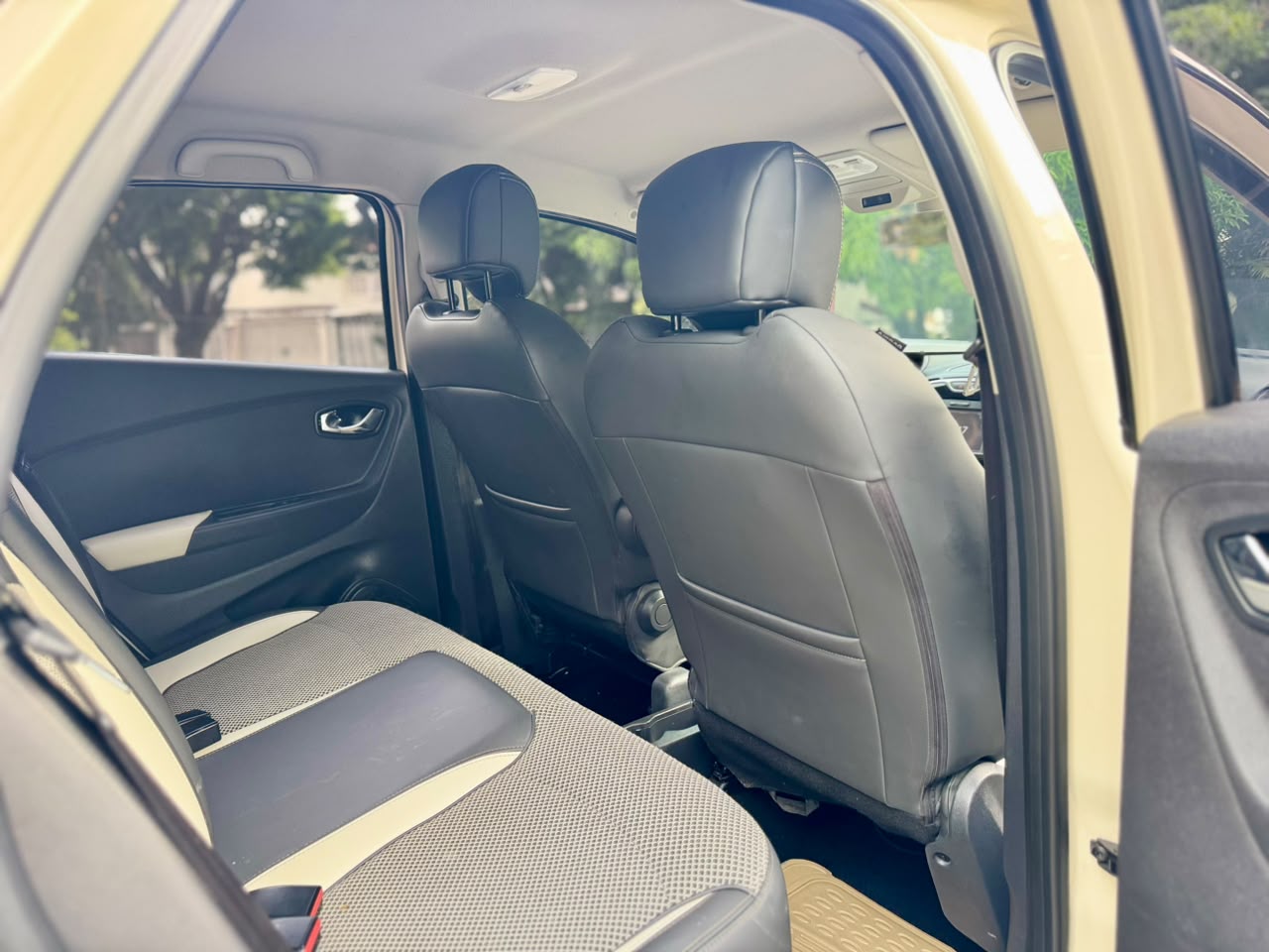 RENAULT CAPTUR INTENS TP 2000CC 2018