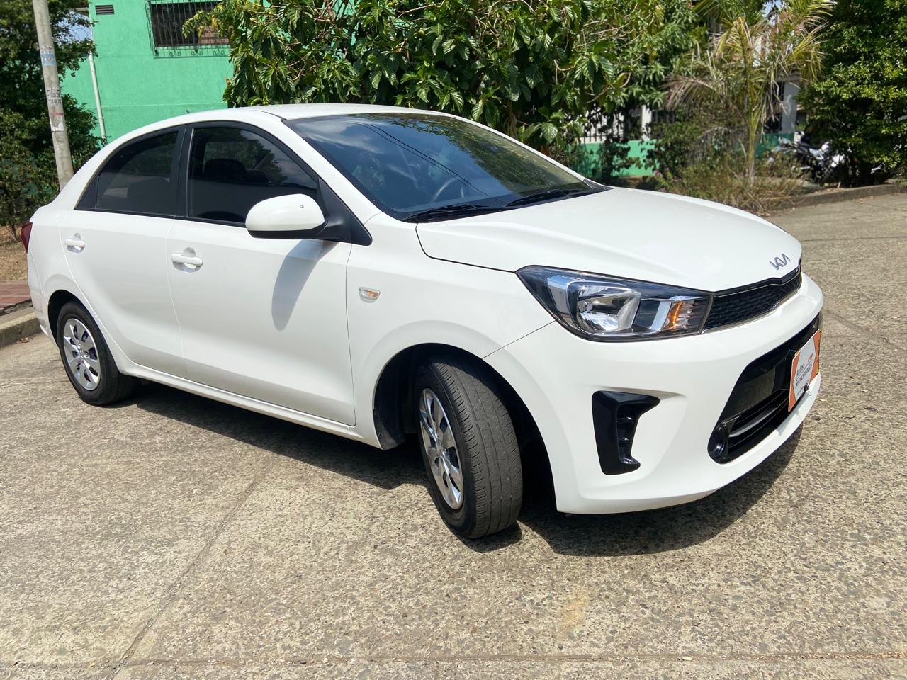 KIA SOLUTO EMOTION MT 1400CC 4P 2AB ABS 2026