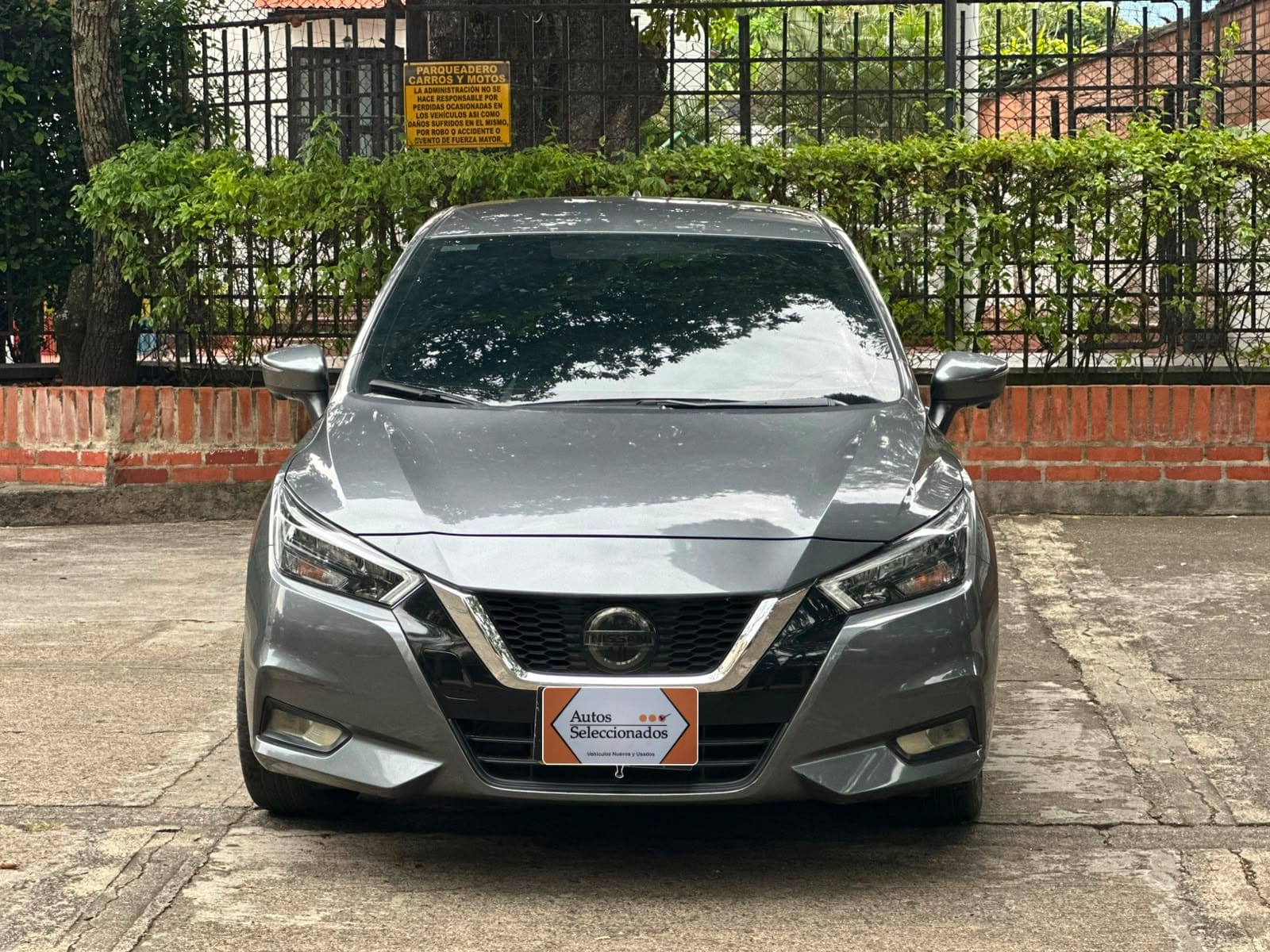 NISSAN VERSA EXCLUSIVE AT 1600CC TC RIN 17 2022