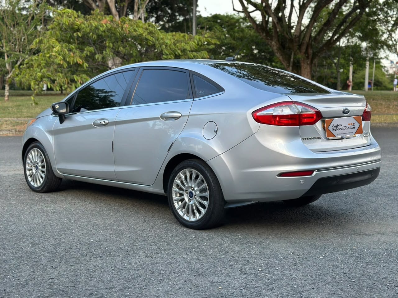 FORD FIESTA SPORTBACK SE TP 1600CC 4P 2015
