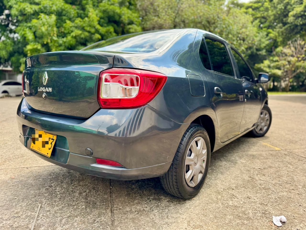 RENAULT LOGAN AUTHENTIQUE / LIFE MT 1600CC 8V AA 2AB ABS 2018