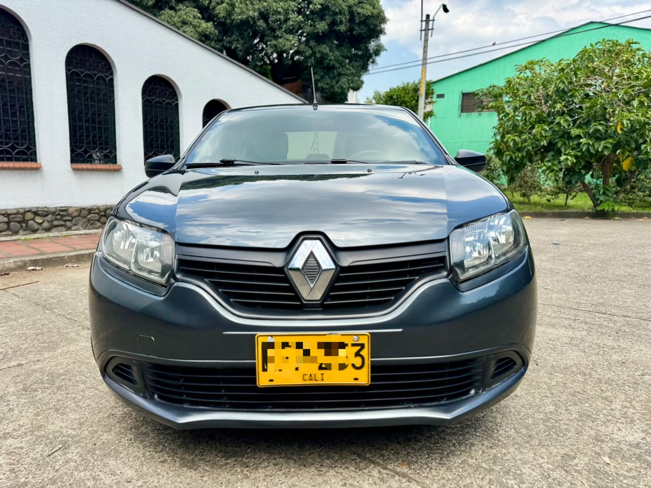 RENAULT LOGAN AUTHENTIQUE / LIFE MT 1600CC 8V AA 2AB ABS 2018