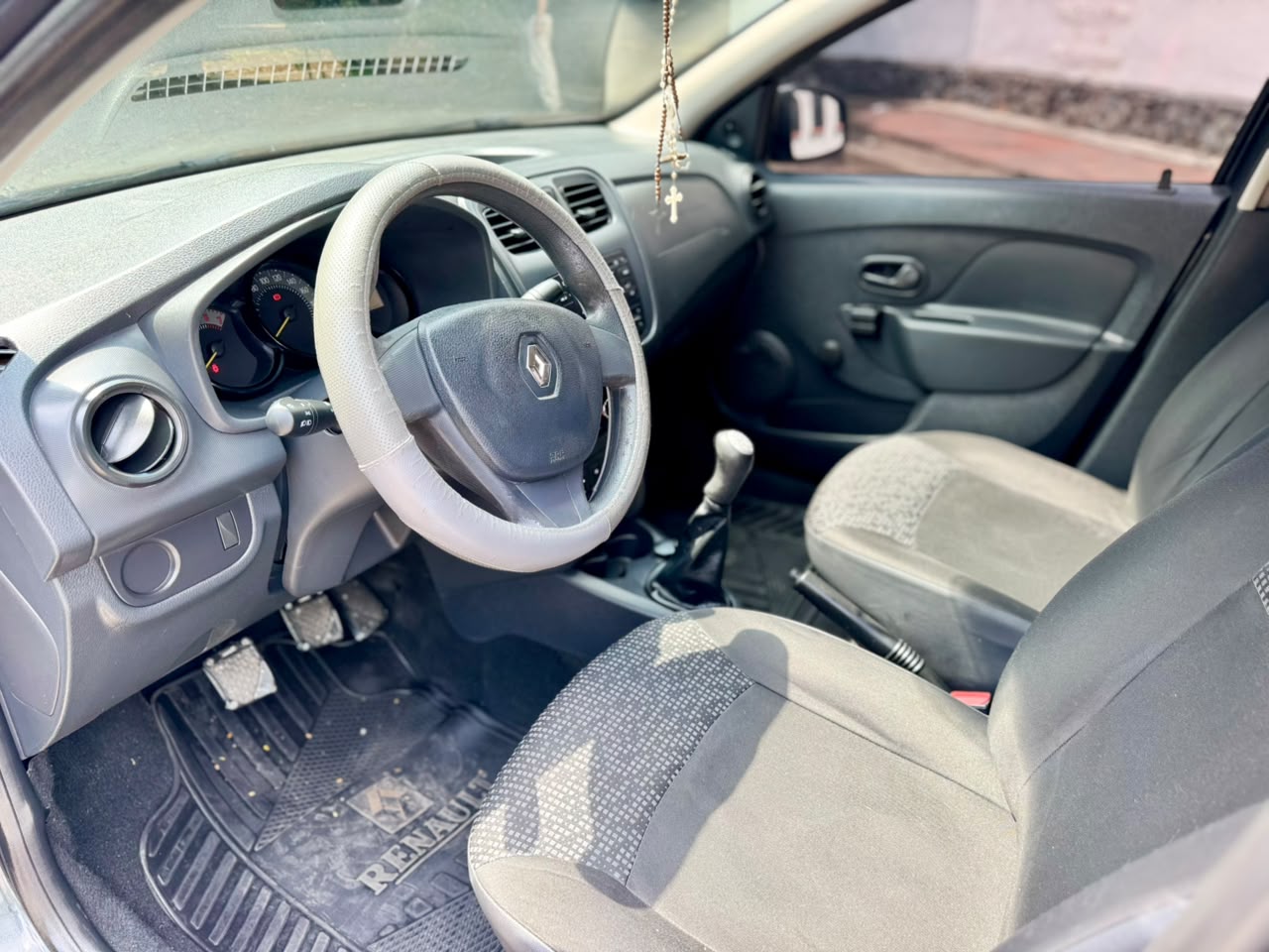 RENAULT LOGAN AUTHENTIQUE / LIFE MT 1600CC 8V AA 2AB ABS 2018