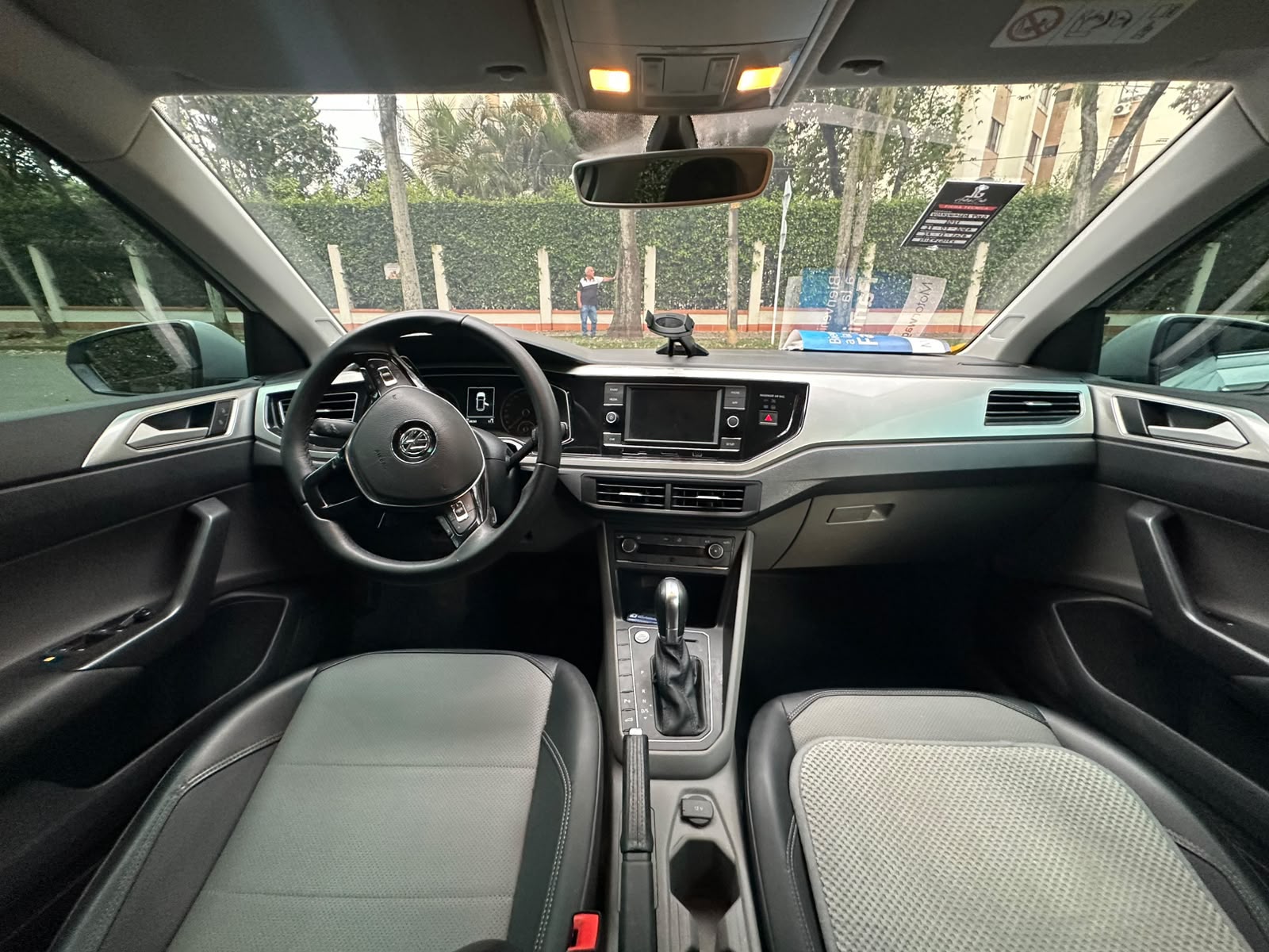 VOLKSWAGEN POLO HIGHLINE TP 1600CC 4AB ABS R16 2021