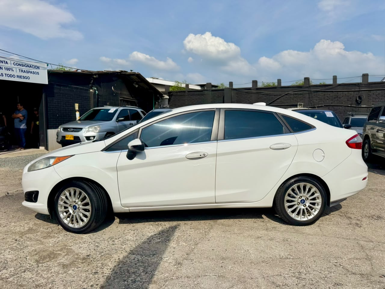 FORD FIESTA SPORTBACK TITANIUM TP 1600CC 4P 2014