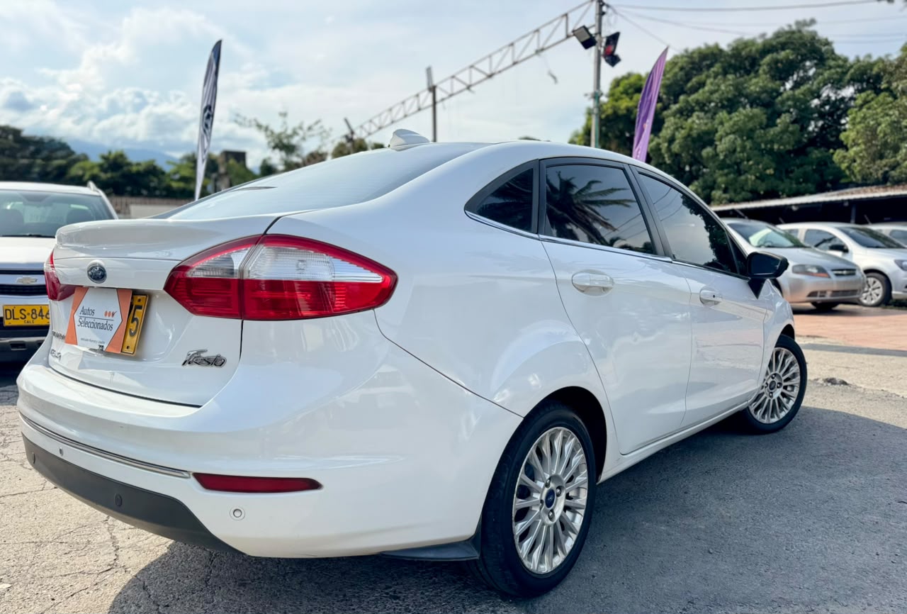 FORD FIESTA SPORTBACK TITANIUM TP 1600CC 4P 2014