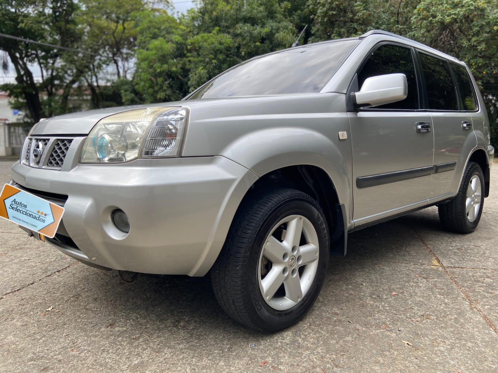 NISSAN X TRAIL S BASICA AT 2500CC FE 2012