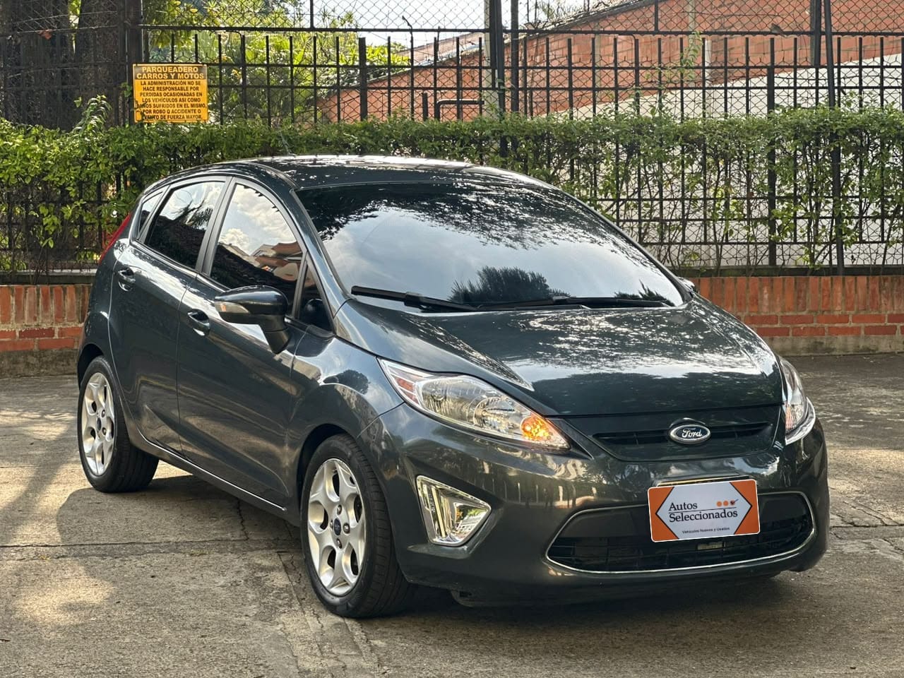 FORD FIESTA HATCHBACK MT 1600CC 5P 2011