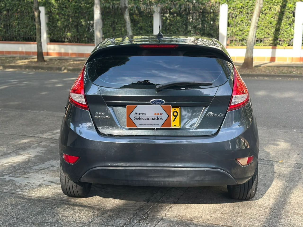 FORD FIESTA HATCHBACK MT 1600CC 5P 2011