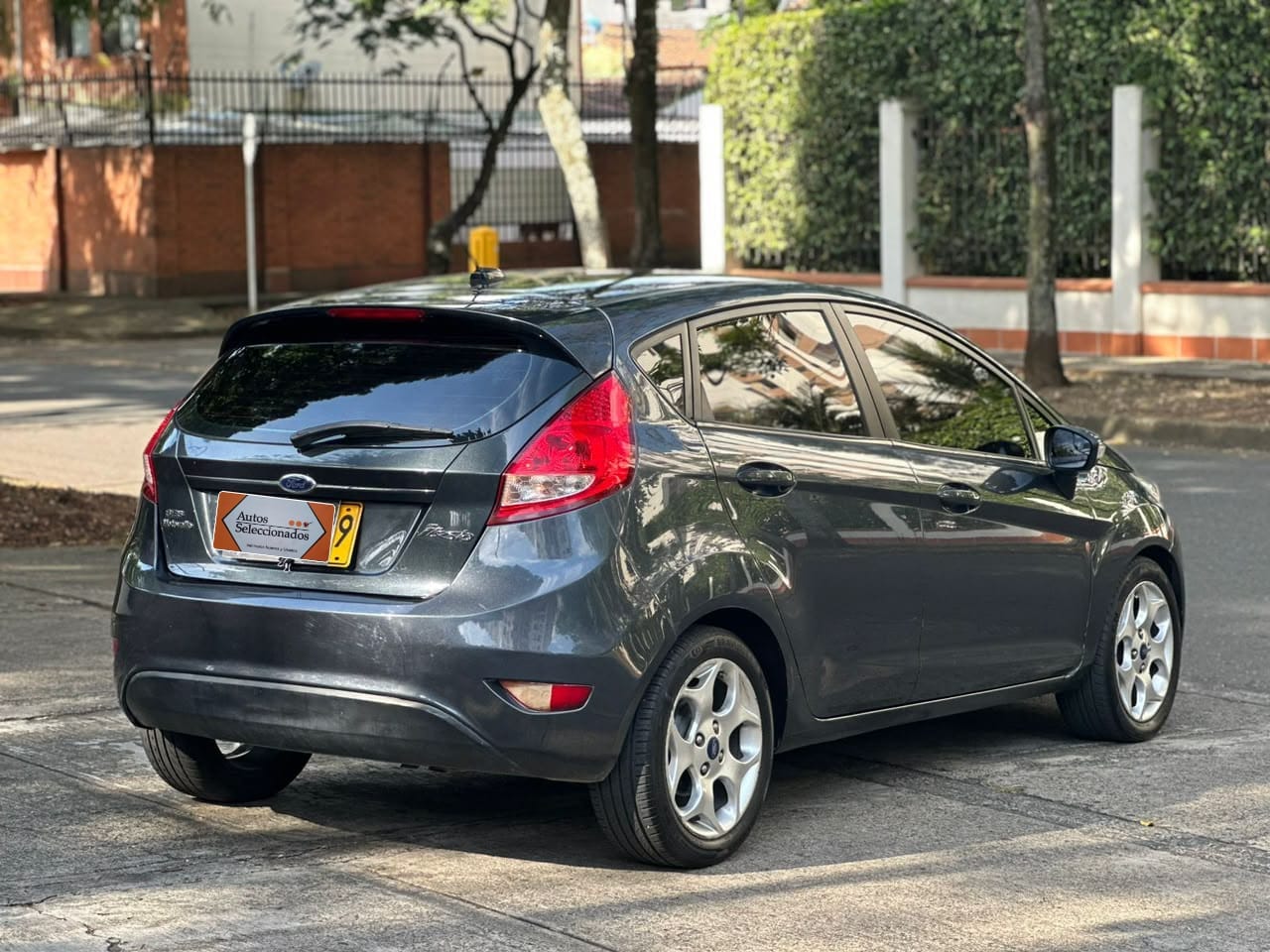FORD FIESTA HATCHBACK MT 1600CC 5P 2011