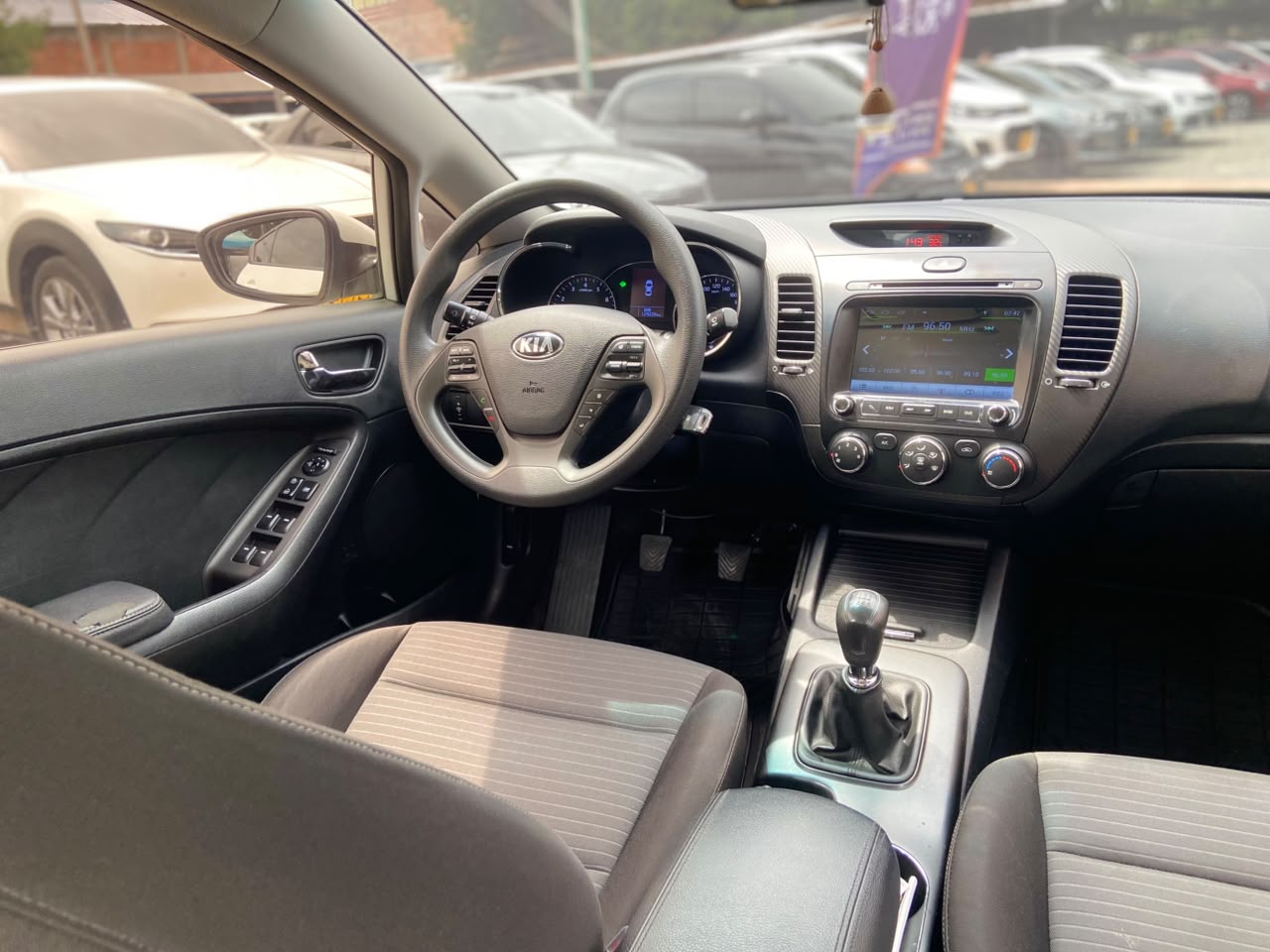KIA CERATO PRO 1.6L MT 1600CC 4P 2AB 2016