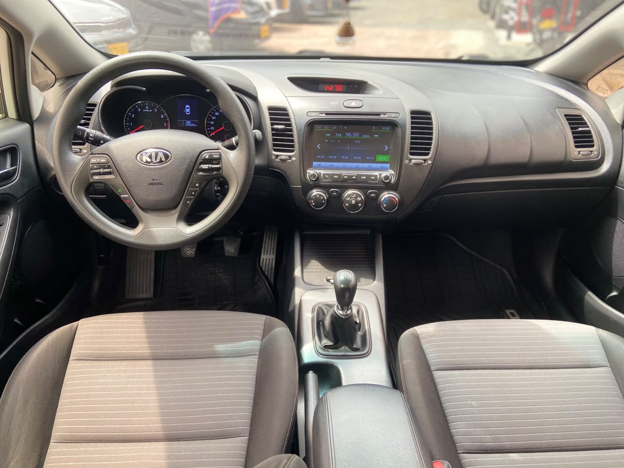 KIA CERATO PRO 1.6L MT 1600CC 4P 2AB 2016