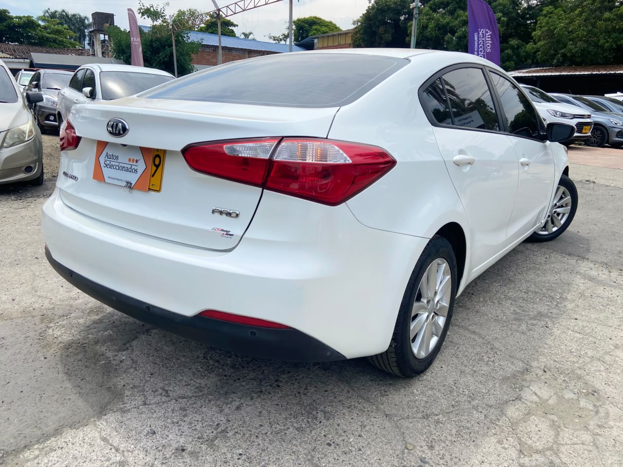 KIA CERATO PRO 1.6L MT 1600CC 4P 2AB 2016