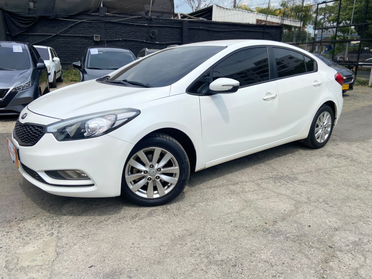 KIA CERATO PRO 1.6L MT 1600CC 4P 2AB 2016