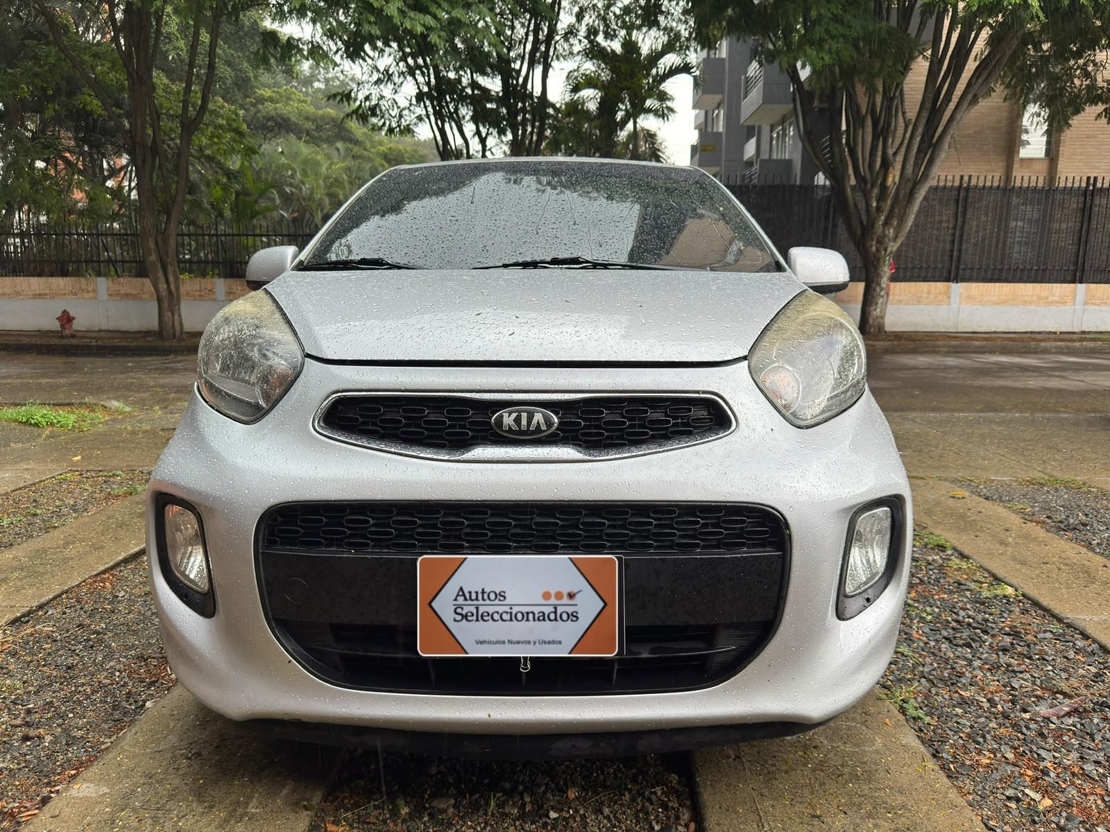 KIA PICANTO ION R 1.25 AT 1200CC AA 2017